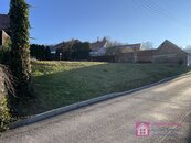 Prodej stavebního pozemku 509 m2 se stavebním povolením, Nové Hvězdlice, cena 1850000 CZK / objekt, nabízí 