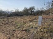 Prodej stavebního pozemku v Lomničce u Tišnova, cena 5985 CZK / m2, nabízí 