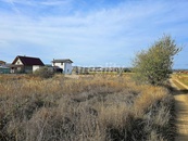 Prodej stavebního pozemku, Znojmo, Oblekovice, cena 1912 CZK / m2, nabízí 