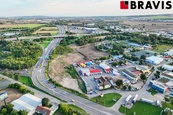 Pronájem lukrativních pozemků od 2000m2 do 35100m2, u nájezdu na dálnici D1, Brno - Horní Heršpice, cena 35 CZK / m2 / měsíc, nabízí 