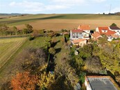 Prodej stavebního pozemku 640 m2 - Ořechov, ul. Jeřábkova, cena 5380000 CZK / objekt, nabízí 